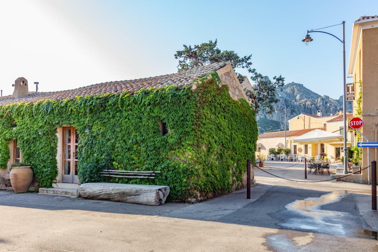 Petra Sarda Apartment San Pantaleo Exterior photo